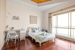 Classic Double Room - Prime Location in Bexley - Shared Bathroom, Sydney